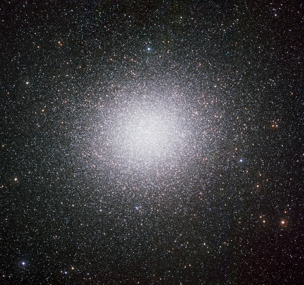 1149px Omega Centauri by ESO