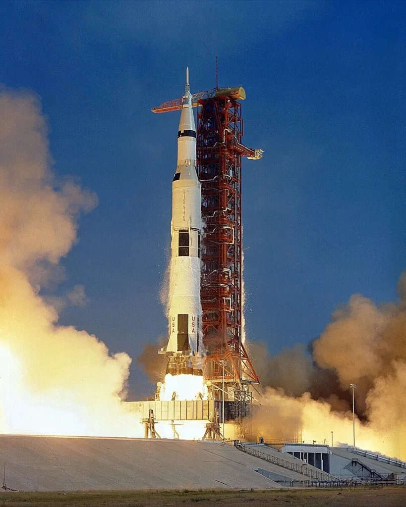 960px Apollo 11 Launch GPN 200