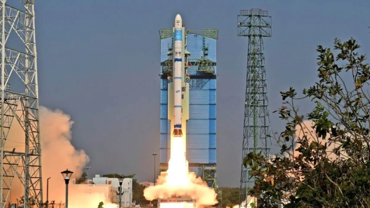 سازمان تحقیقات فضایی هند (ISRO) چتر نجات ماژول خدمه گاگانیان را در آزمایش کلیدی سورتمه موشکی آزمایش می‌کند