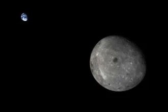 چین با مأموریت ماه خود، نمونه‌ای سنگی نادر از سمت دور ماه به زمین بازگرداند