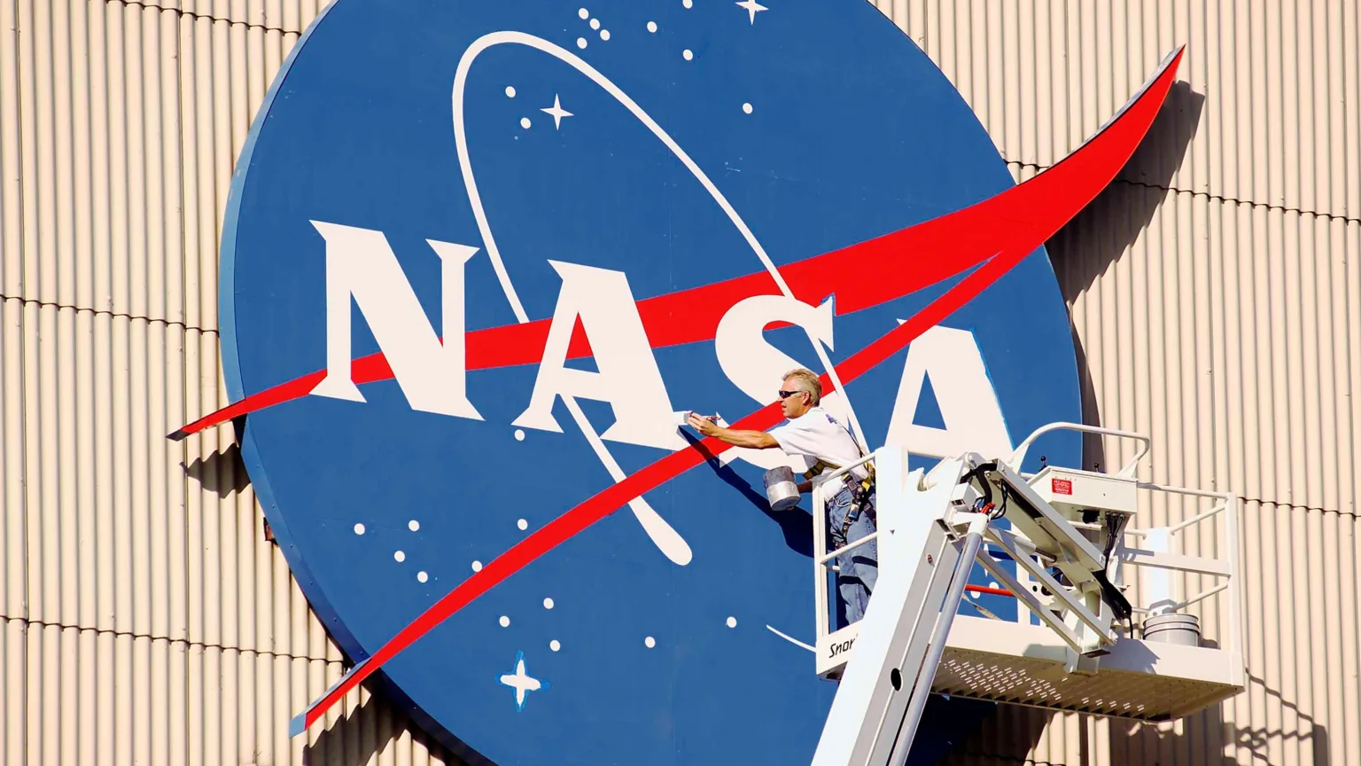 ناسا با ادغام آداپتور Orion Stage روی موشک SLS به سمت پرتاب Artemis II پیش می‌رود