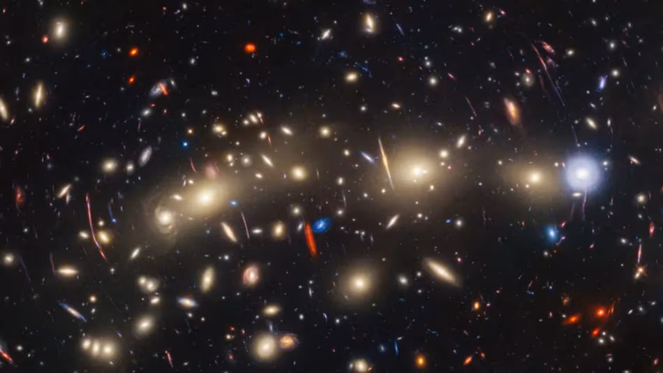 اخترشناسان می‌گویند تلسکوپ فضایی جیمز وب ممکن است اولین ستارگان کیهان را رصد کرده باشد