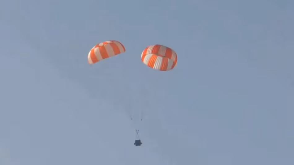 هند با پرتاب موفقیت‌آمیز چتر نجات گاگانیان به هدف پرواز فضایی سرنشین‌دار خود نزدیک شد