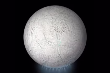 مطالعه جدید نشان می‌دهد که اقیانوس‌های جوشان ممکن است زیر قمرهای یخی پنهان شده باشند