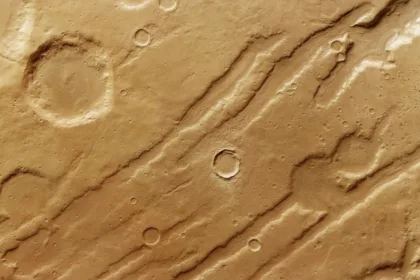 تغییرات یخبندان مریخ را از فضای بیرونی دنبال می‌کنیم