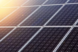 پیشرفت چشمگیر در باتری می‌تواند پنل‌های خورشیدی را ارزان‌تر و قدرتمندتر کند