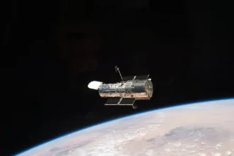 هابل روی یک جفت کهکشان که در یک «رابطه دوردست» قرار دارند، زوم می‌کند