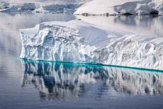 مطالعه‌ای نشان می‌دهد که گوشته عمیق زمین در اوایل حیات ممکن است آب بیشتری از آنچه قبلاً تصور می‌شد، در خود جای داده باشد