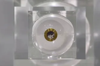 سفر به دنیای یادداشت‌های ماه را با ذرات گرد و غبار تجربه می‌کنیم