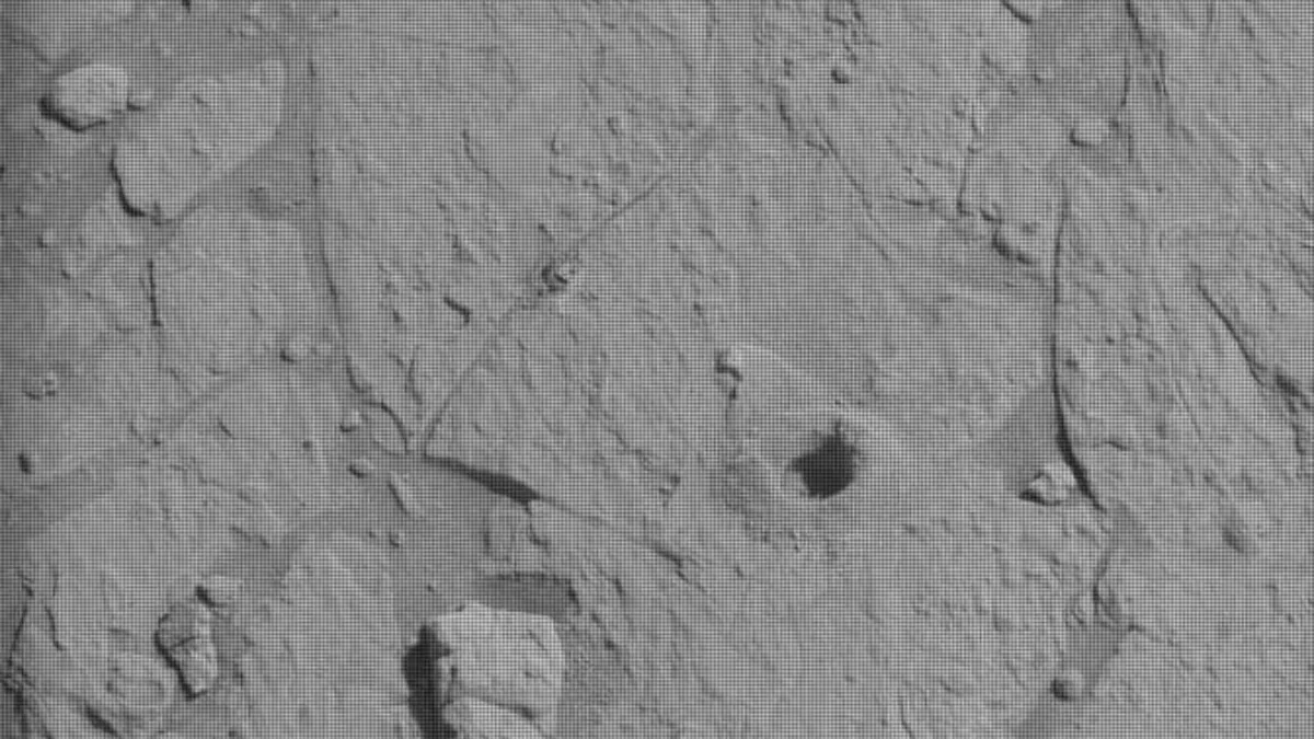 مریخ‌نورد Curiosity پس از مقارنه خورشیدی دوباره متصل شد و جستجوی حیاتی مواد آلی در مریخ را آغاز کرد