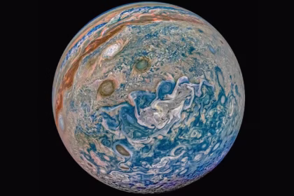 ماموریت Juno ناسا تغییرات هندسی ظریفی را کشف می‌کند که مدل‌های موجود از فضای داخلی مشتری را به چالش می‌کشد