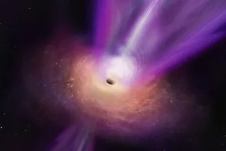نگاهی به آشفتگی پرانرژی اطراف سیاه چاله های ابرپرجرم می اندازیم
