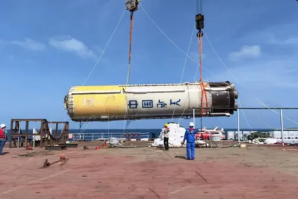 چین به بازیابی دریایی تاریخی موشک لانگ مارچ-۱۰ دست یافت