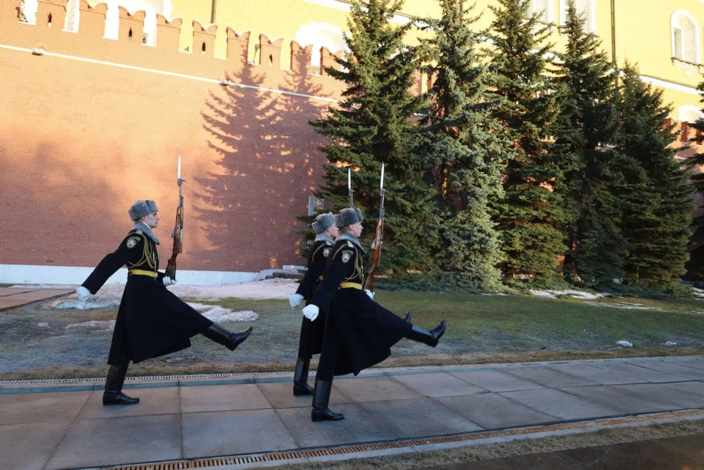 kremlin wall necropolis