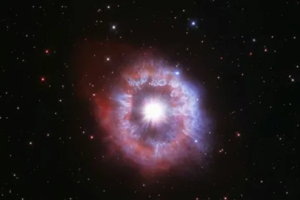 تلسکوپ فضایی جیمز وب (JWST) یک ابرنواختر قدیمی را شناسایی کرد